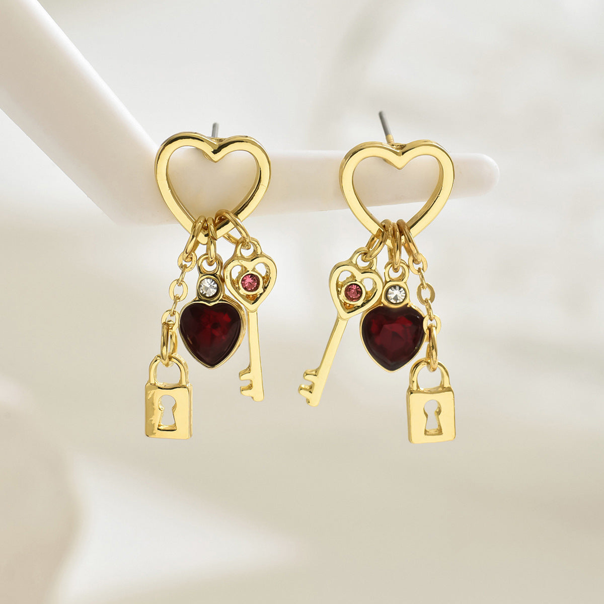 Luxury Love Earrings with Rhine Stone Lock Series Diamond Lock-shaped Earrings