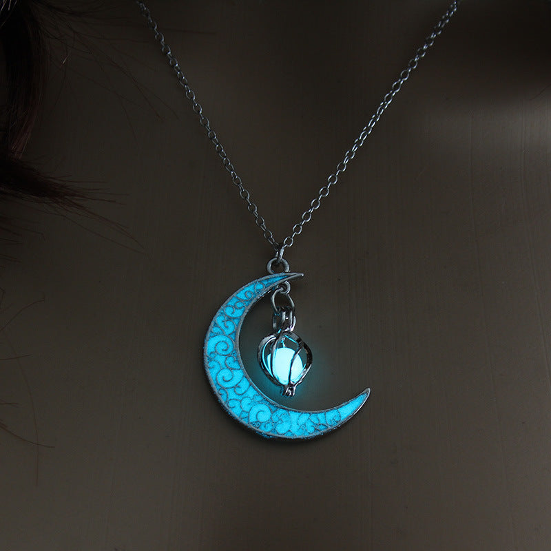 Glowing Silver Plated Chain Necklace