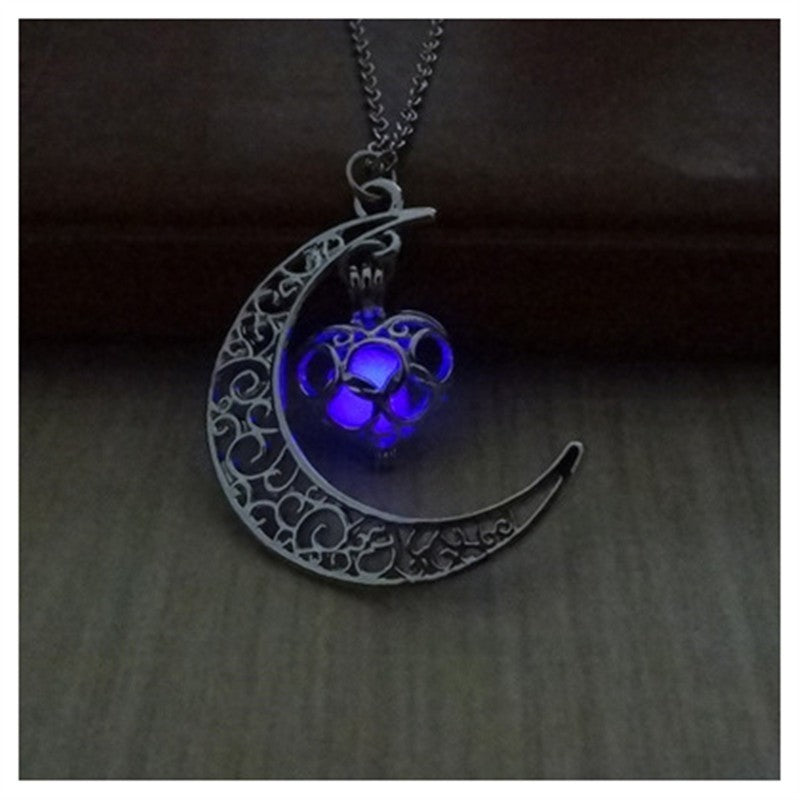 Glowing Silver Plated Chain Necklace