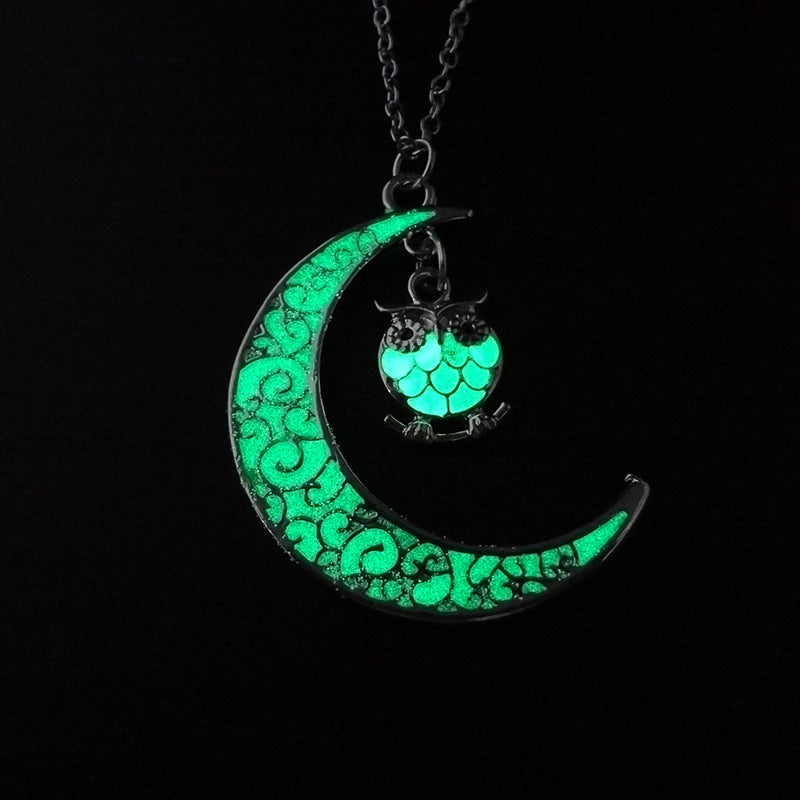 Glowing Silver Plated Chain Necklace