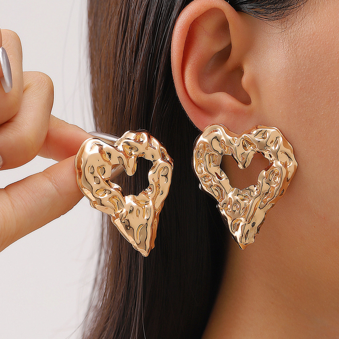 New Pleated Lava Hollow Heart-shaped Earrings