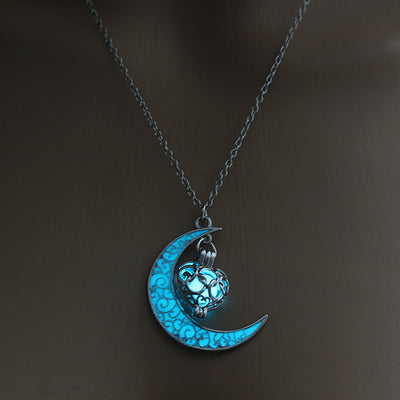 Glowing Silver Plated Chain Necklace