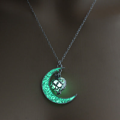 Glowing Silver Plated Chain Necklace